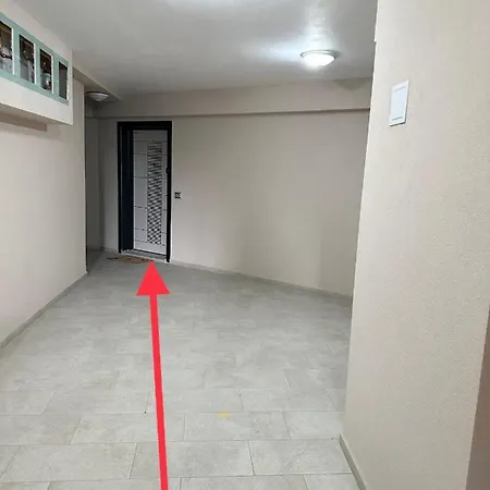 Budget Luxury - Absolutely New Building! アパート *