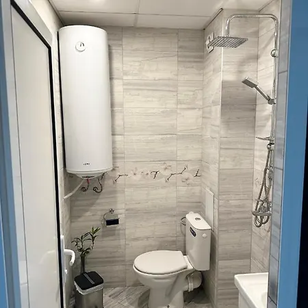 Budget Luxury - Absolutely New Building! * ルセ